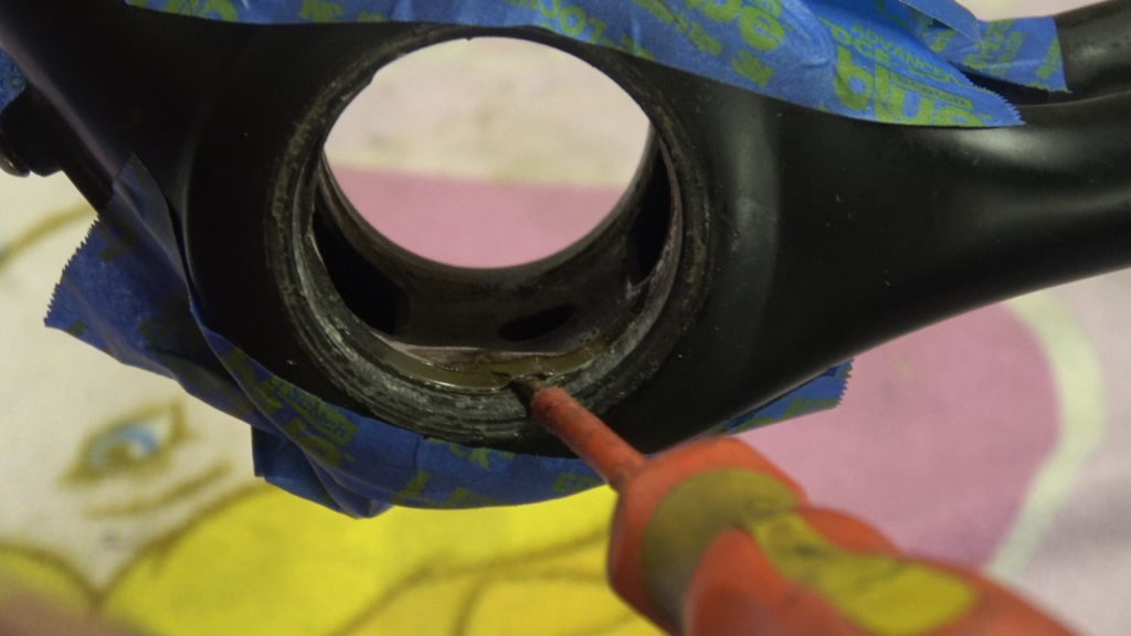 High End Bike Shop trashes a Parlee Z5 frame by using Epoxy to fix a creaky bottom bracket 1 Parlee Z5 Epoxy Repair