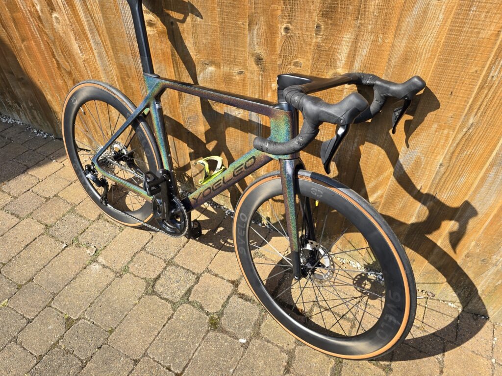 Yoeleo R12 Review: A Detailed Look at a High-Performance Carbon Road Frame 2 Yoeleo R12